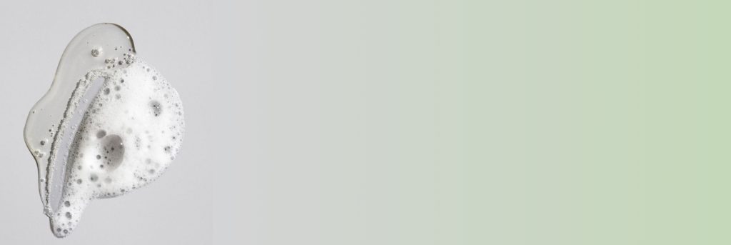 Une seul pompe suffit, attendais quelque seconde, votre goutte se transforme en mousse !